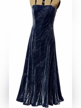 RED CARPET READY DRESS BY JOVANI